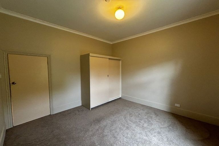 Photo of property in 32 Bonithon Avenue, Moturoa, New Plymouth, 4310