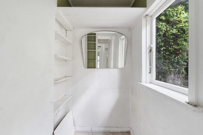 Photo of property in 59-61 Airlie Road, Plimmerton, Porirua, 5026