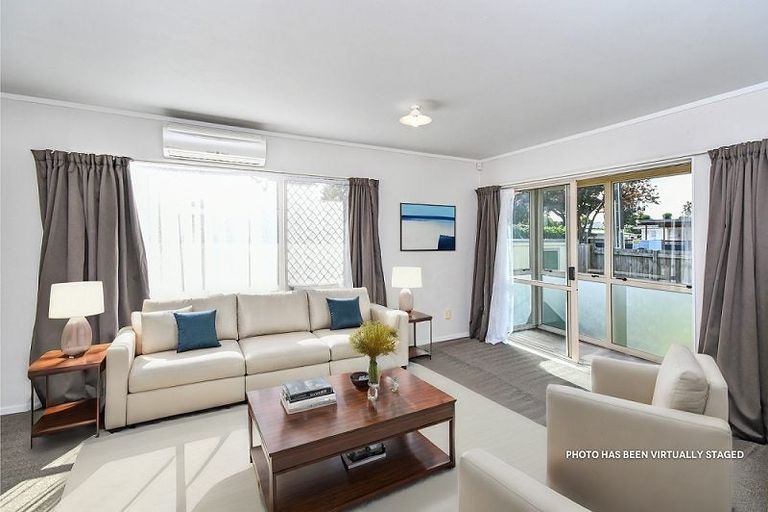 Photo of property in 47 Scott Road, Papakura, 2110
