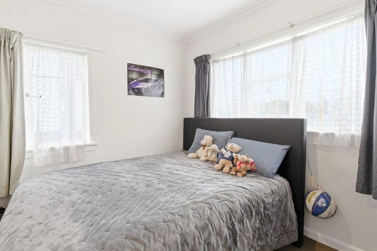 Photo of property in 637 Evans Bay Parade, Kilbirnie, Wellington, 6022