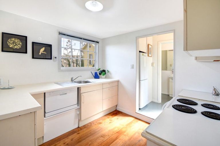 Photo of property in 48 Barnes Drive, Caversham, Dunedin, 9011