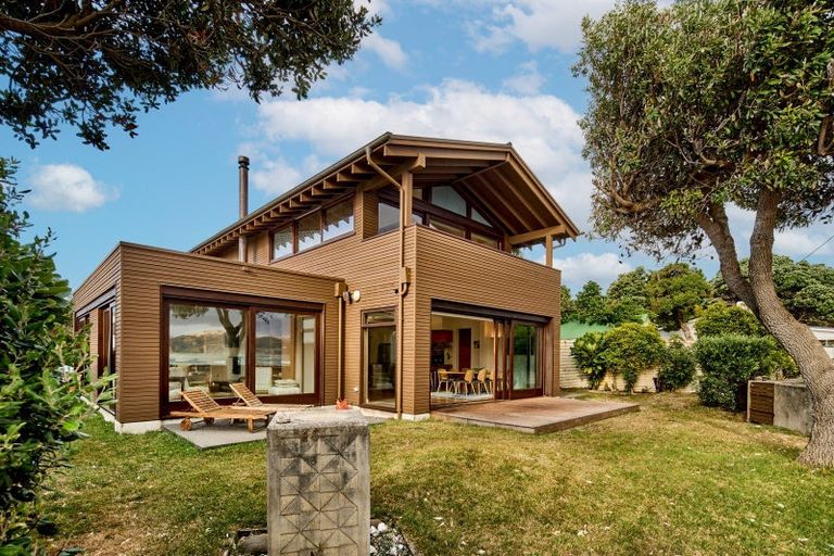 Photo of property in 10a Steyne Avenue, Plimmerton, Porirua, 5026