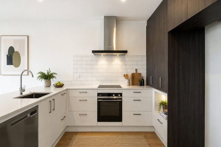 Photo of property in 4 Wintergarden Avenue, Rosehill, 2113