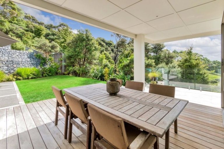 Photo of property in 31 Brick Bay Drive, Sandspit, Warkworth, 0982