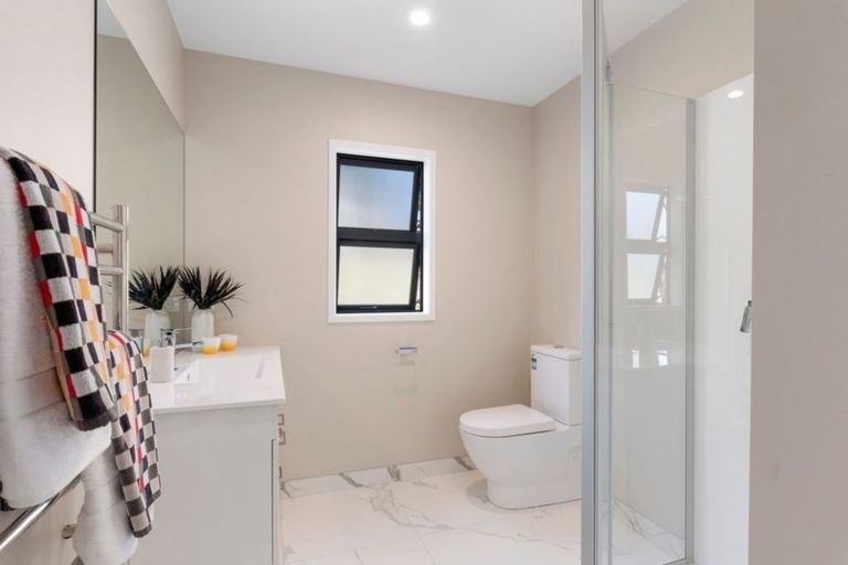Photo of property in 10 Waititiro Rise, Stanmore Bay, Whangaparaoa, 0932