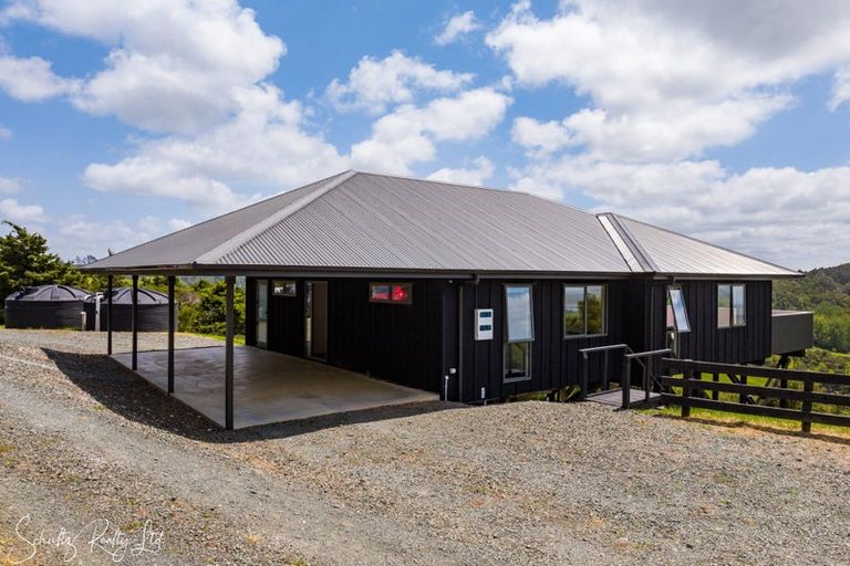 Photo of property in 827 Tinopai Road, Tinopai, Matakohe, 0593