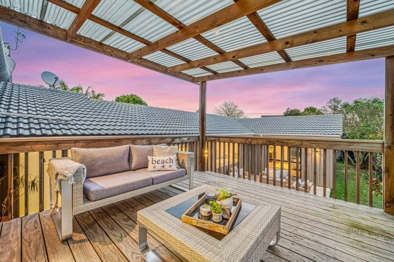 Photo of property in 12 Davita Place, Farm Cove, Auckland, 2012