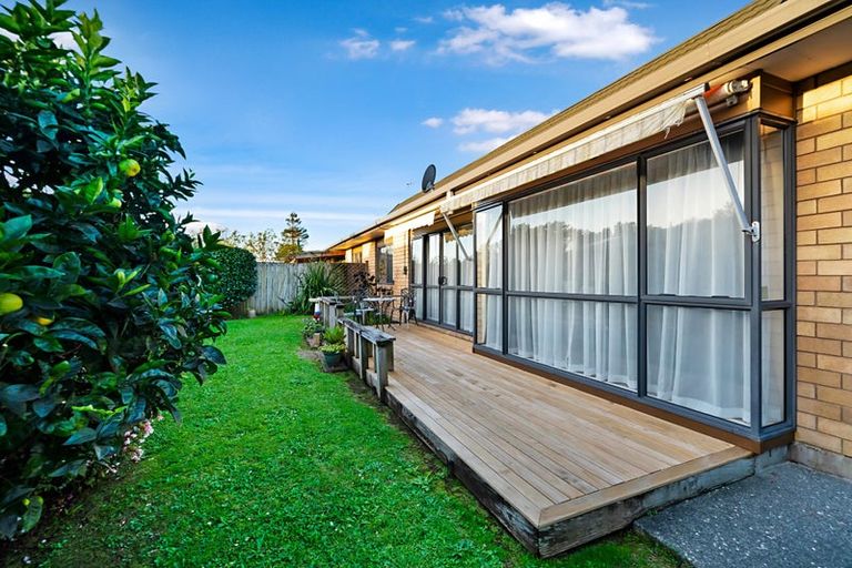 Photo of property in 10/56 Larnoch Road, Henderson, Auckland, 0610