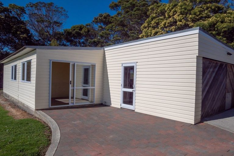 Photo of property in 8 Morey Road, Cable Bay, 0420