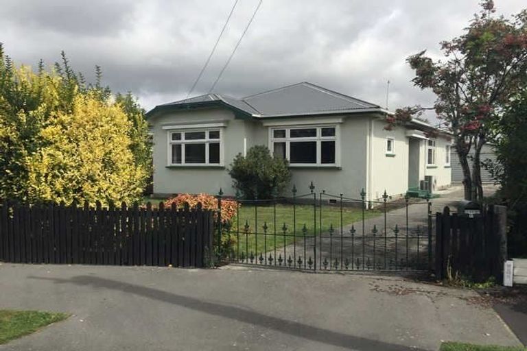 Photo of property in 11 Gambia Street, Papanui, Christchurch, 8053