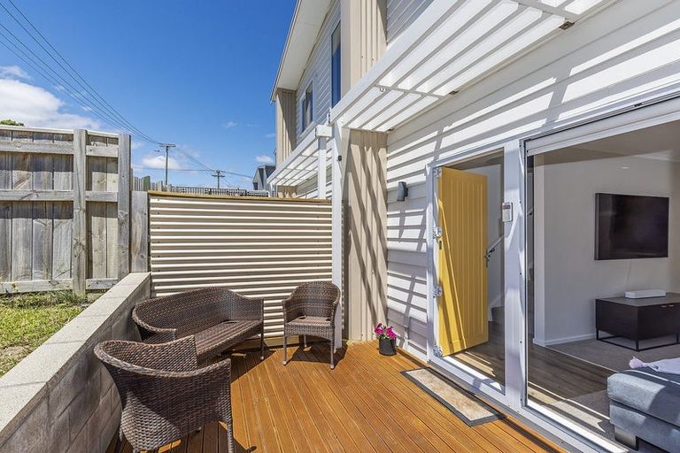 Photo of property in 6/1 Murphy Place, Titahi Bay, Porirua, 5022