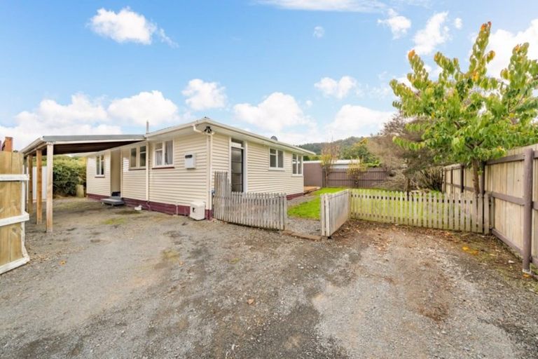 Photo of property in 3a Hector Grove, Trentham, Upper Hutt, 5018