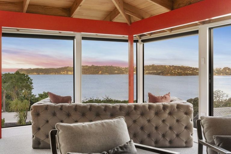 Photo of property in 1/3 Swann Beach Road, Stanmore Bay, Whangaparaoa, 0932