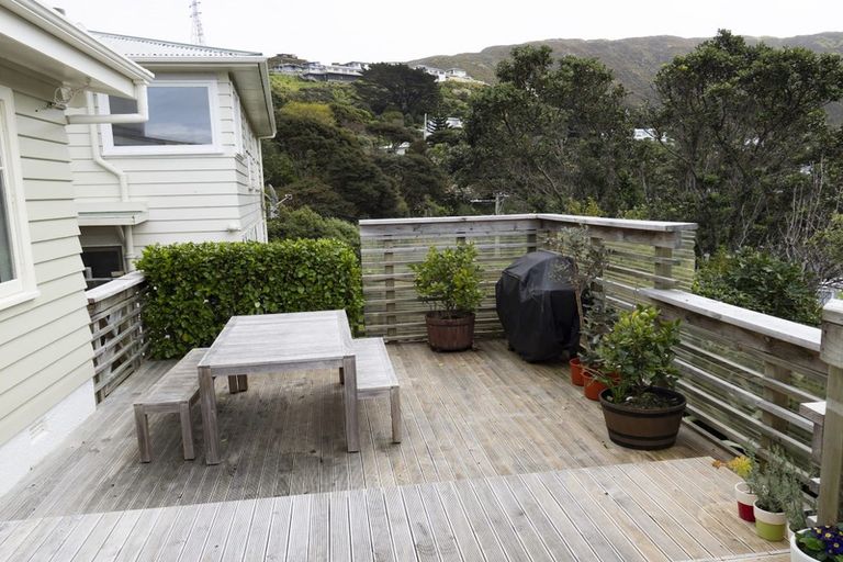 Photo of property in 25 Spencer Street, Crofton Downs, Wellington, 6035