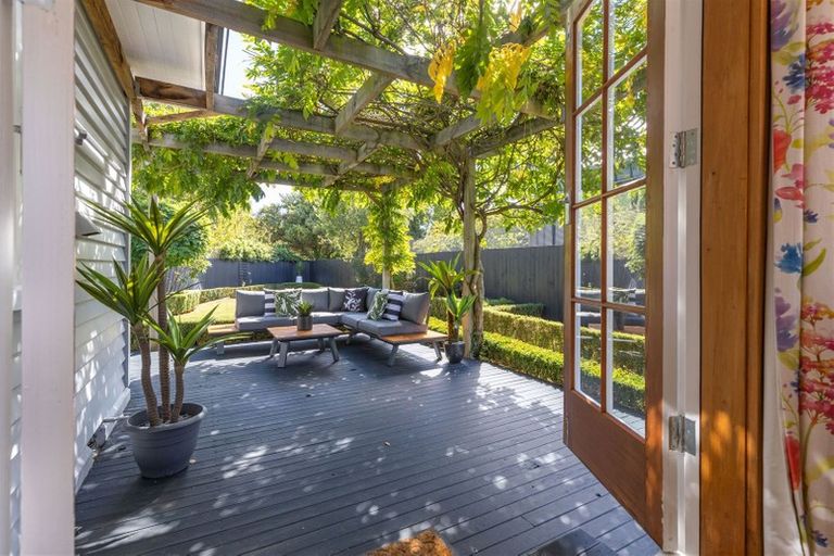 Photo of property in 1 Hawthorne Street, Strowan, Christchurch, 8052