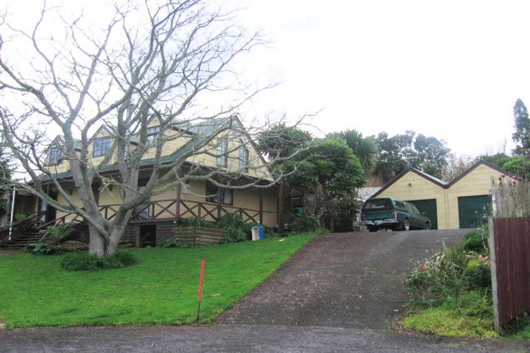 Photo of property in 1/17 Redmount Place, Red Hill, Papakura, 2110
