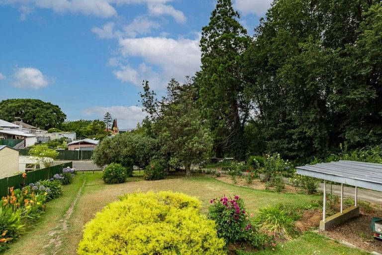 Photo of property in 16 Rose Street, Waipawa, 4210