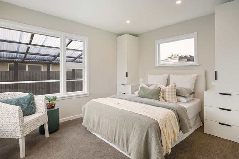 Photo of property in 43 Vivian Street, Burwood, Christchurch, 8083