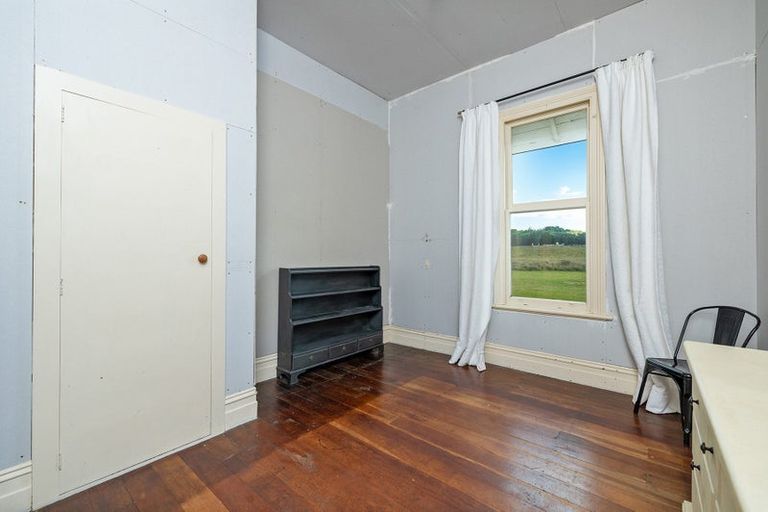 Photo of property in 40 Te Muna Road, Martinborough, 5784
