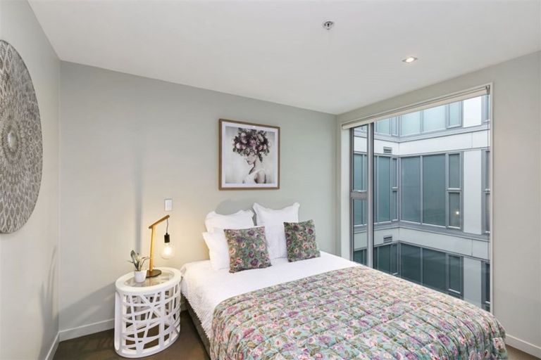 Photo of property in Portal Apartments, 6c/42 Cable Street, Te Aro, Wellington, 6011