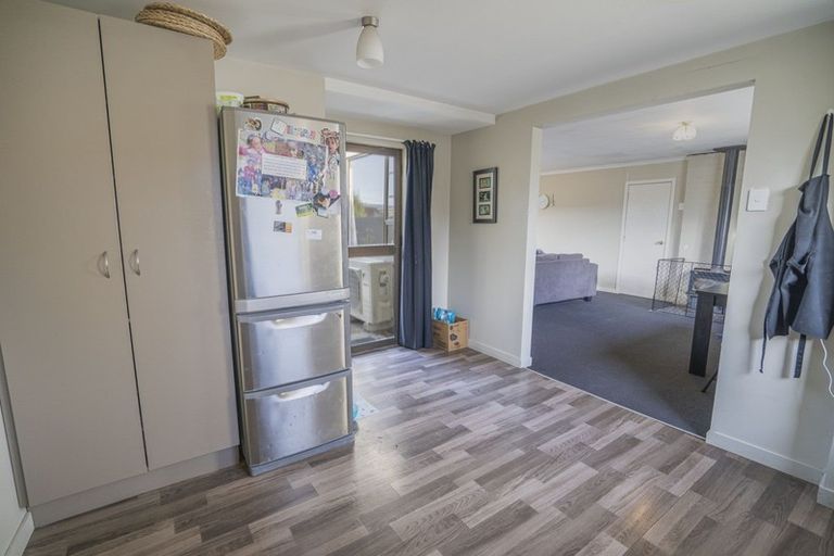 Photo of property in 16 Charles Street, Grasmere, Invercargill, 9810