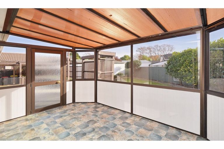 Photo of property in 49 Oldwood Street, Bishopdale, Christchurch, 8053