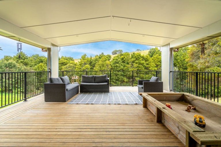 Photo of property in 6 Catherin Servant Close, Maunu, Whangarei, 0110