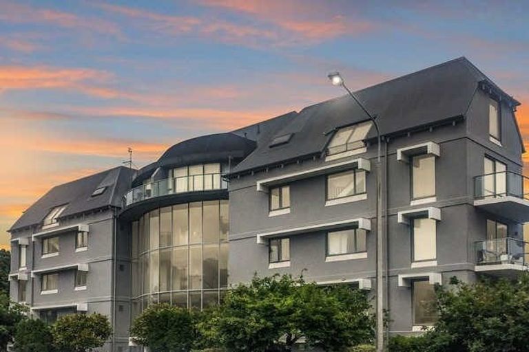 Photo of property in 8/245 Montreal Street, Christchurch Central, Christchurch, 8013