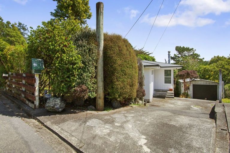 Photo of property in 7 Christopher Way, Paparangi, Wellington, 6037