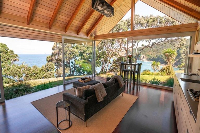 Photo of property in 78 Te Whara Way, Taiharuru, Onerahi, 0192