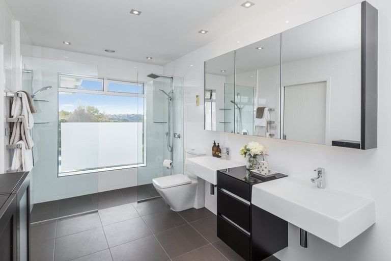 Photo of property in 249 Point View Drive, Dannemora, Auckland, 2016