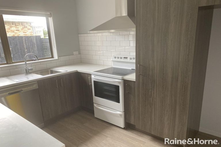 Photo of property in 2/63 Ranch Road, Mount Maunganui, 3116