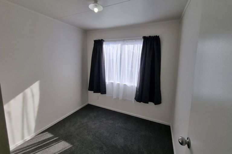Photo of property in 1/5 Hatherley Place, Clendon Park, Auckland, 2103