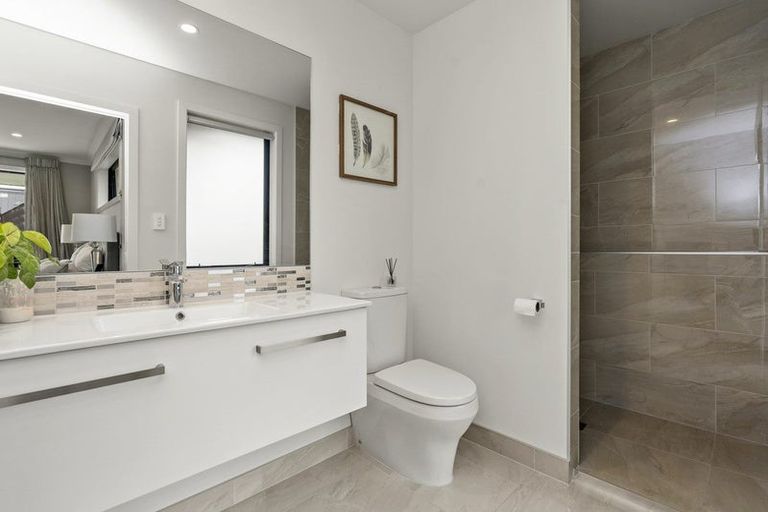 Photo of property in 131 Saint Kilda Road, Cambridge, 3434