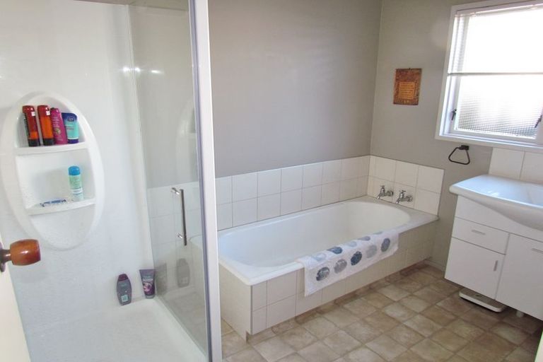 Photo of property in 28 Third Street, Lansdowne, Masterton, 5810