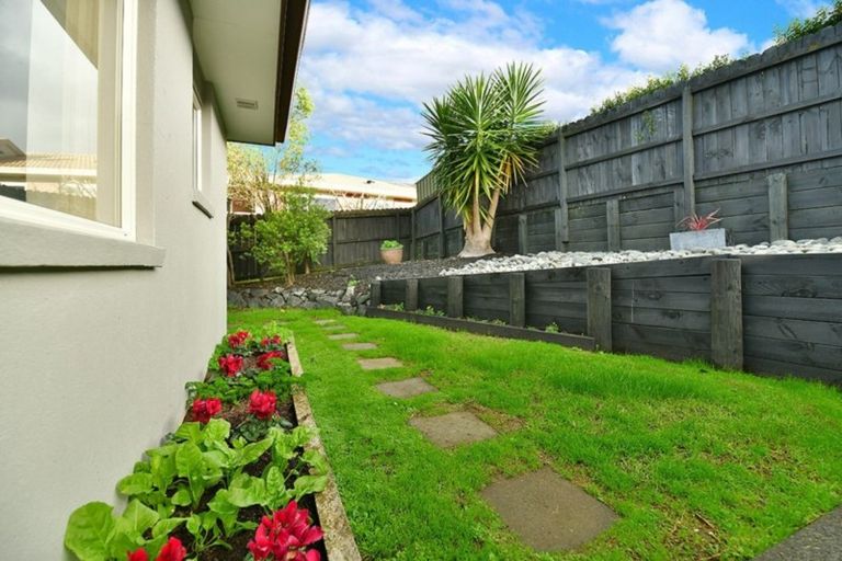 Photo of property in 9 Blue Heron Rise, Stanmore Bay, Whangaparaoa, 0932