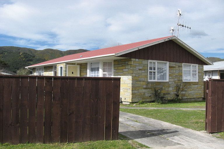 Photo of property in 16 Hamstead Street, Wainuiomata, Lower Hutt, 5014