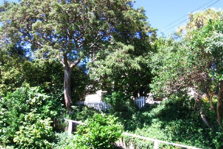 Photo of property in 11 Wesley Road, Kelburn, Wellington, 6012