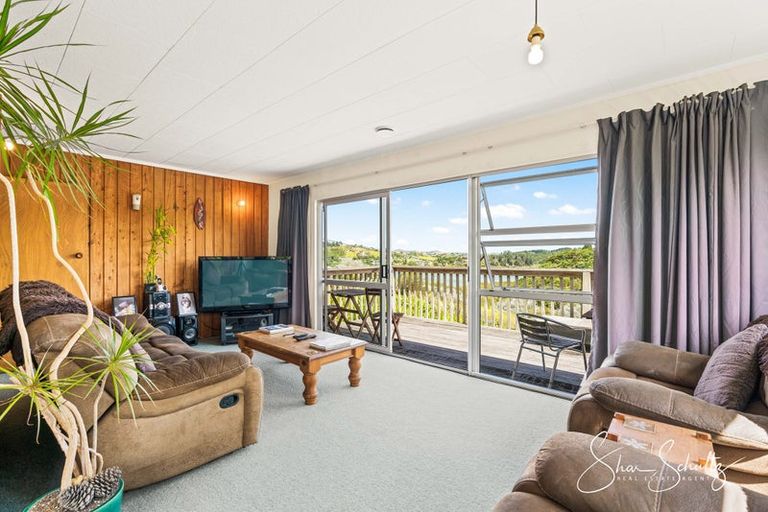 Photo of property in 1111 Whakapirau Road, Whakapirau, Maungaturoto, 0583