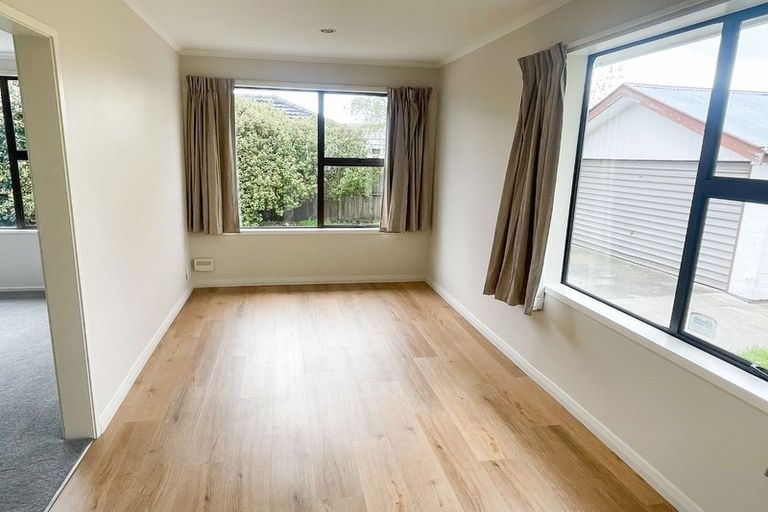 Photo of property in 44 Bassett Street, Burwood, Christchurch, 8083