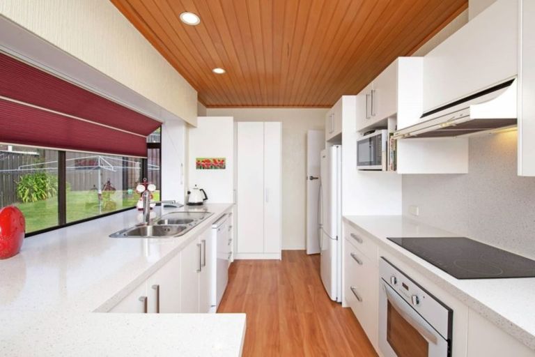 Photo of property in 36 Haseler Crescent, Howick, Auckland, 2014