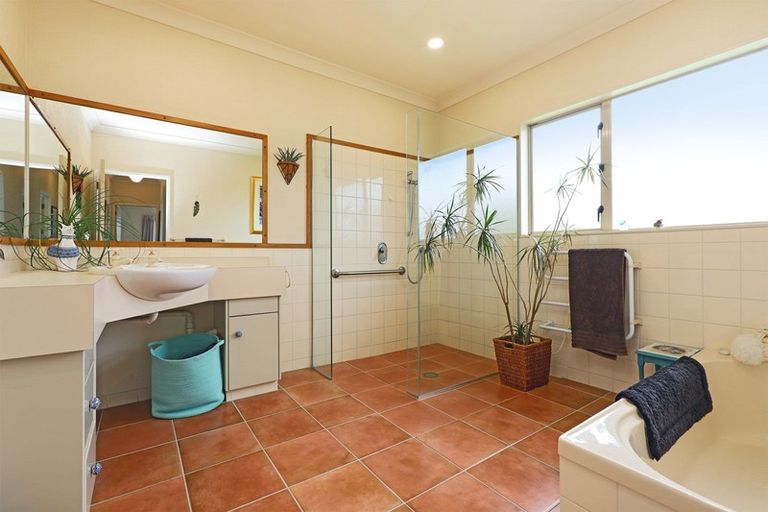 Photo of property in 59 Whiting Crescent, Greenmeadows, Napier, 4112