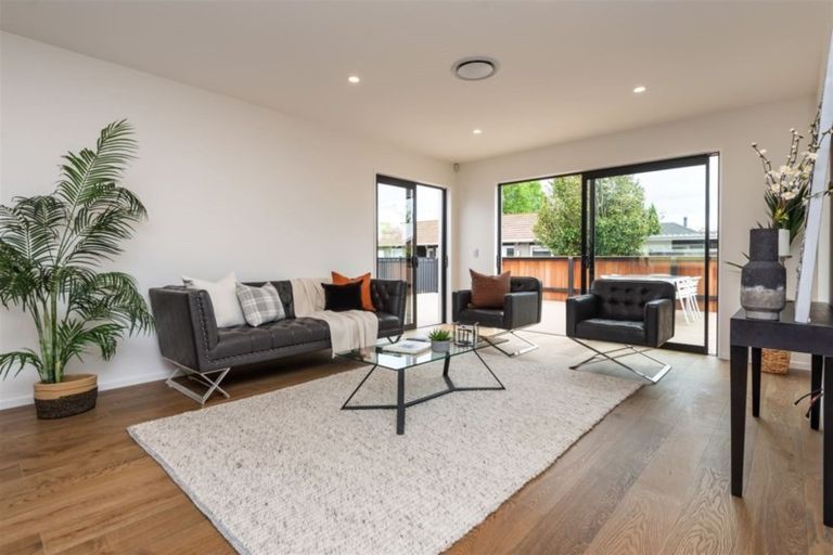 Photo of property in 70 Idris Road, Fendalton, Christchurch, 8052