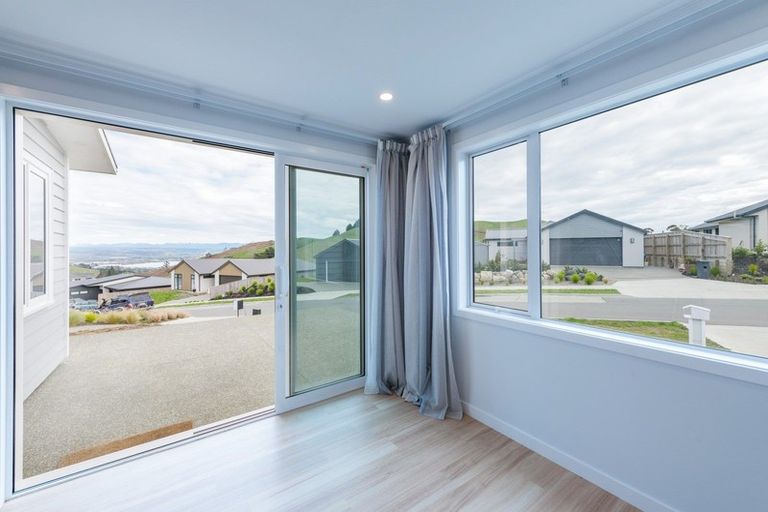 Photo of property in 23 Huntaway Close, Stoke, Nelson, 7011