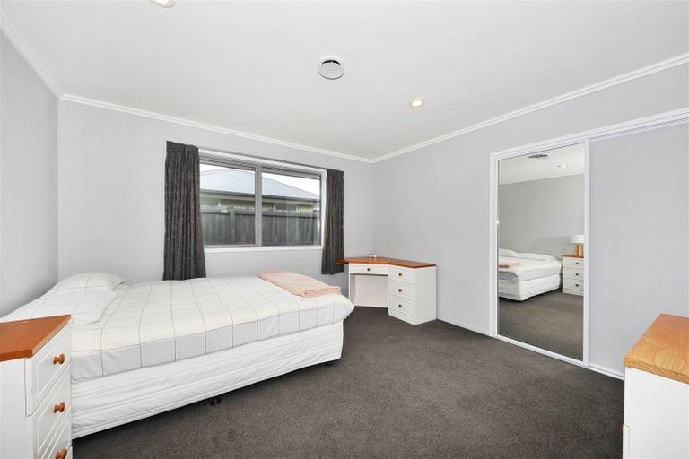 Photo of property in 34 Mariposa Crescent, Aidanfield, Christchurch, 8025