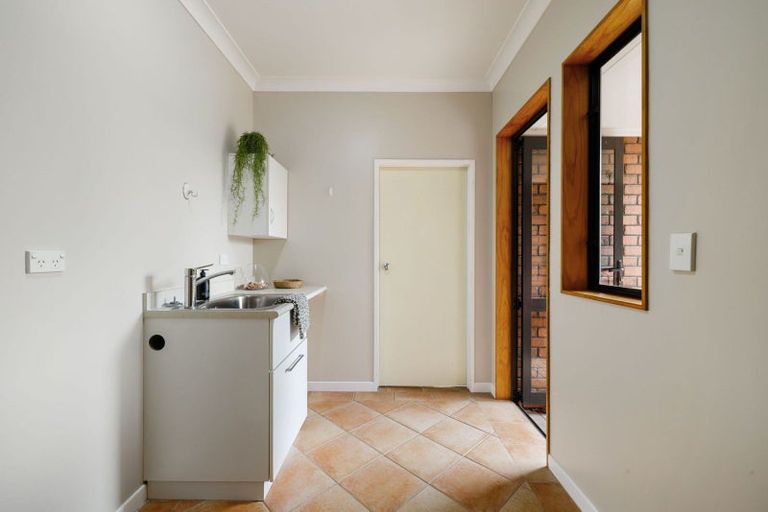 Photo of property in 65 Swayne Road, Cambridge, 3434