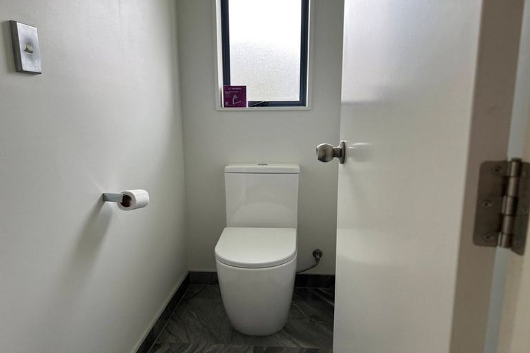 Photo of property in 11 Stedley Place, Heathcote Valley, Christchurch, 8022