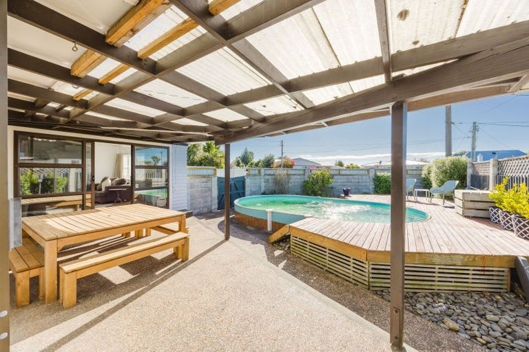 Photo of property in 8 Corbett Place, Onekawa, Napier, 4110