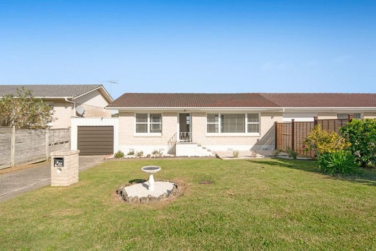 Photo of property in 2/16 Northumberland Avenue, Belmont, Auckland, 0622