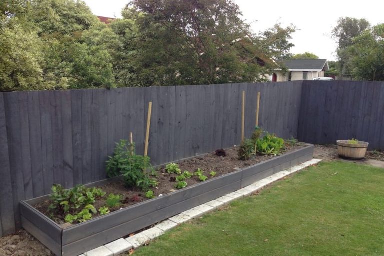 Photo of property in 2/10 Brogar Place, Casebrook, Christchurch, 8051